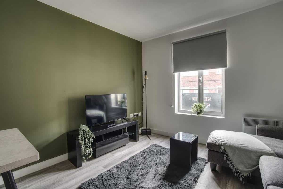 1Br City Centre Apt, Self Check In, Wifi, By Derbnb Шефилд Екстериор снимка